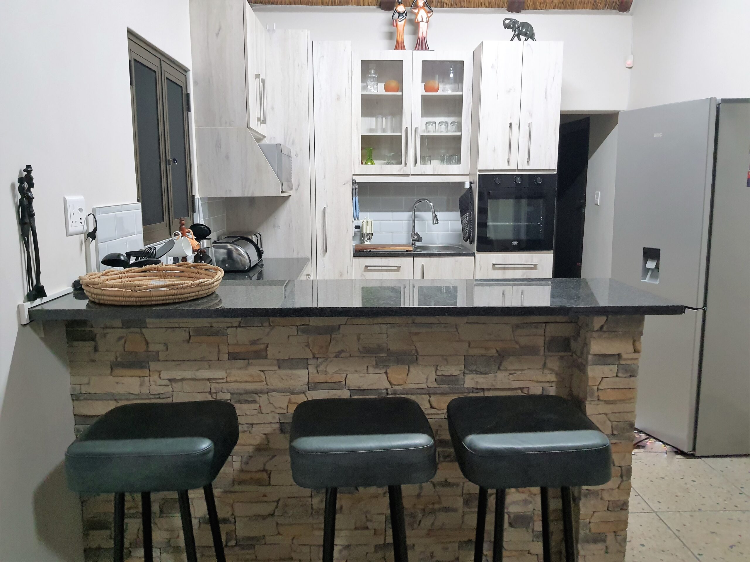 Kombuis + Eetkamer (10)